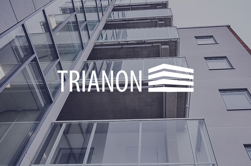 Trianon-case-puff.jpg